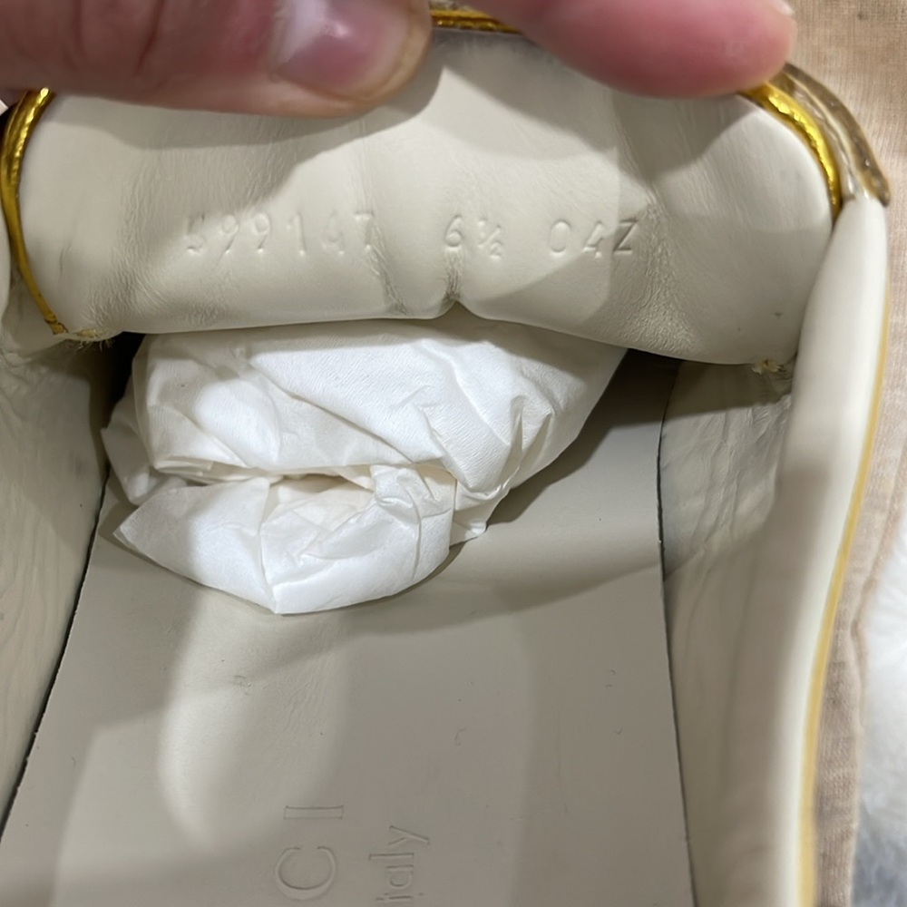GUCCI - Picture 9 of 12